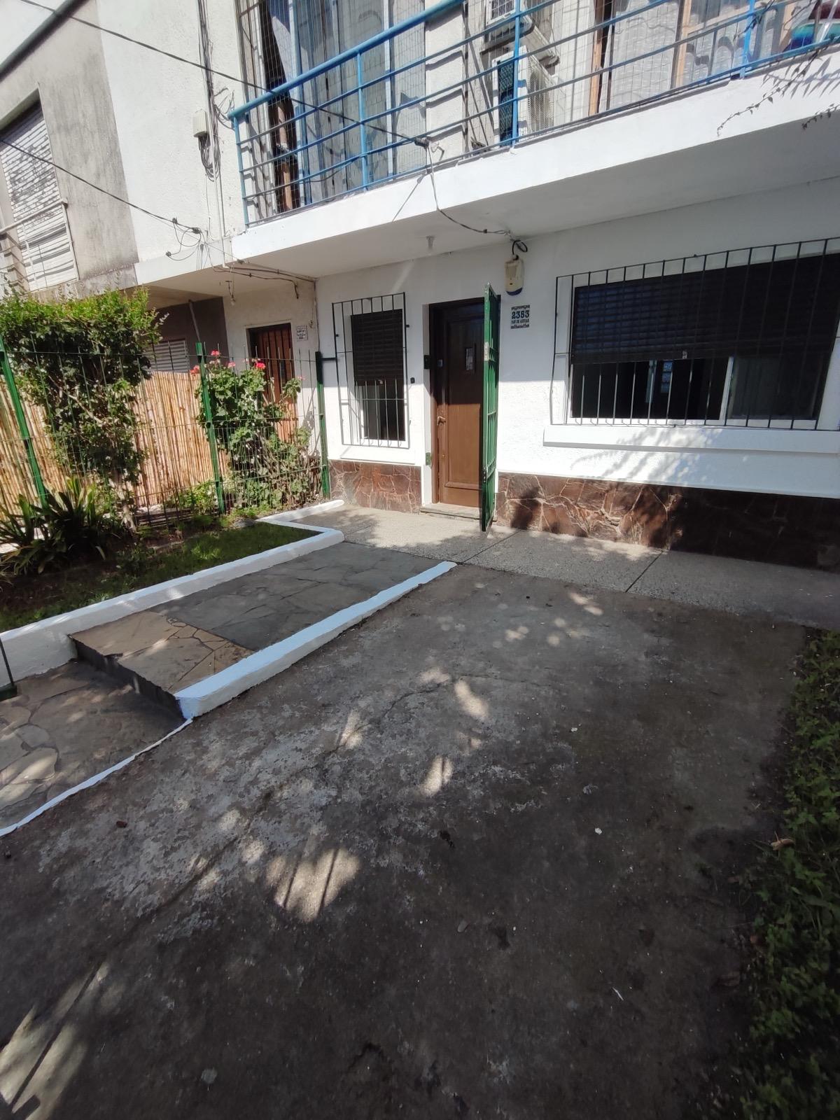 CASA DE DOS DORMITORIOS EN VENTA BARRIO UNION 